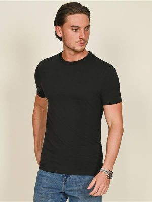 Casual Classics Classic Combed 150 Muscle Fit Tee Adult