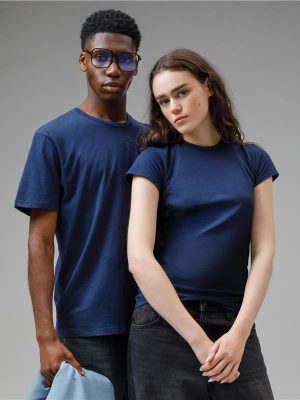 Gildan Softstyle Ringspun 150 Regular Fit Tee Adult - Image 1