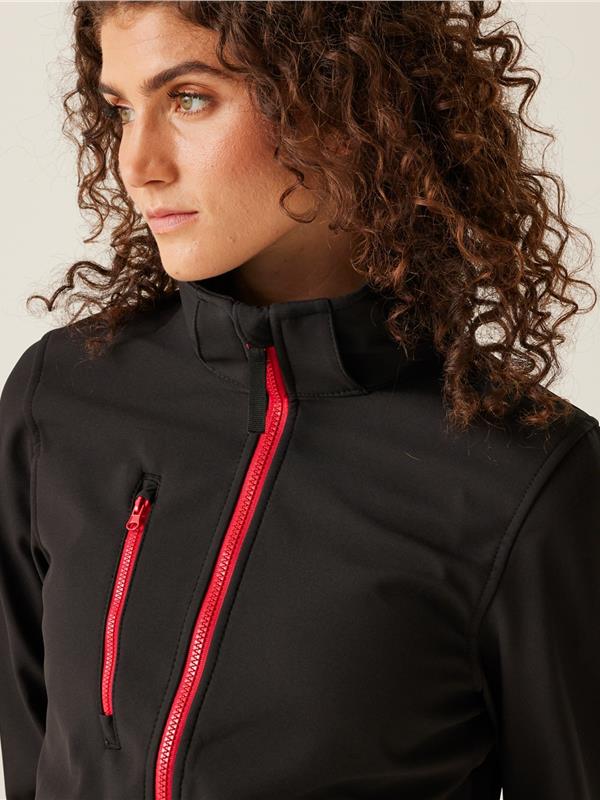 Regatta Professional Venturer 300 3 Layer Hooded Softshell FZ Ladies in Black/Classic Red