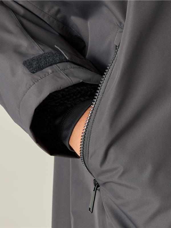 Regatta Professional Pro Changing Robe Insulated Adult in Slate Grey/Black