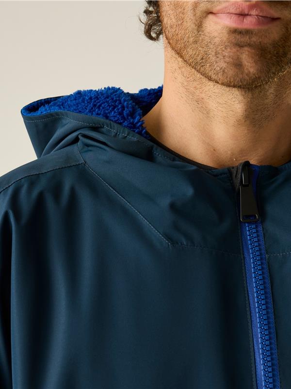 Regatta Professional Pro Changing Robe Insulated Adult in Navy/New Royal